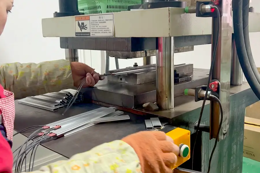 Hydraulic pressing of aluminum housing for PTC heater assembly