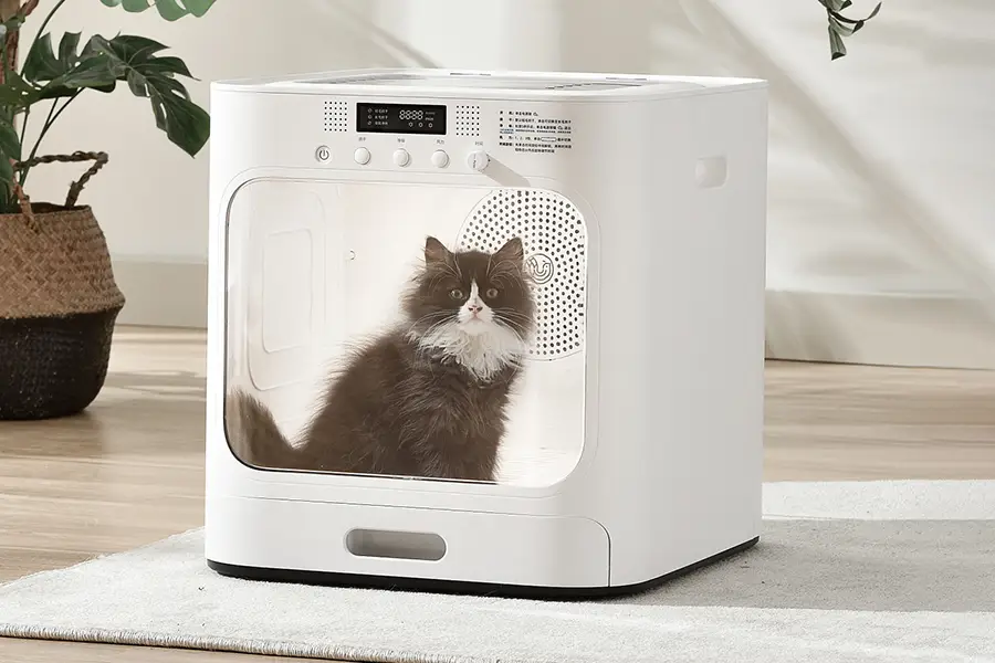 Pet grooming dryer using a PTC fan heater